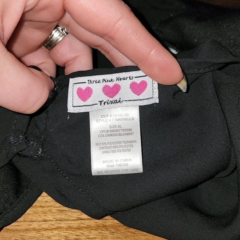 Three Pink Hearts Tank Top​ - Picture 7 of 8